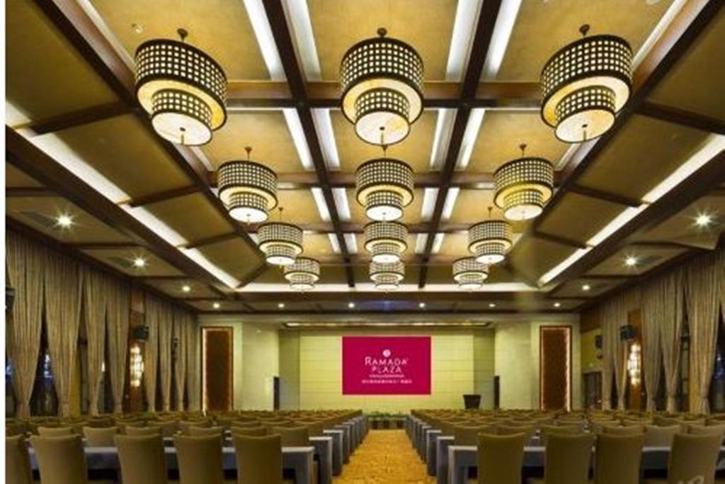 Ramada Plaza Xishuangbanna Hotel Ngoại thất bức ảnh