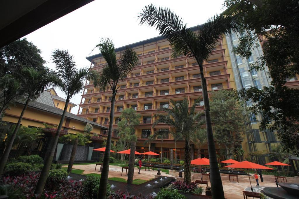 Ramada Plaza Xishuangbanna Hotel Ngoại thất bức ảnh